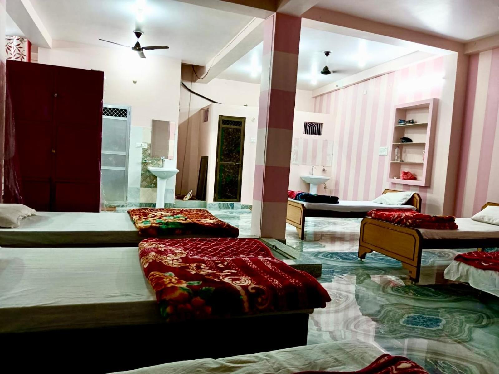 Trilok Residency - Dashashwamedh ורנאסי מראה חיצוני תמונה