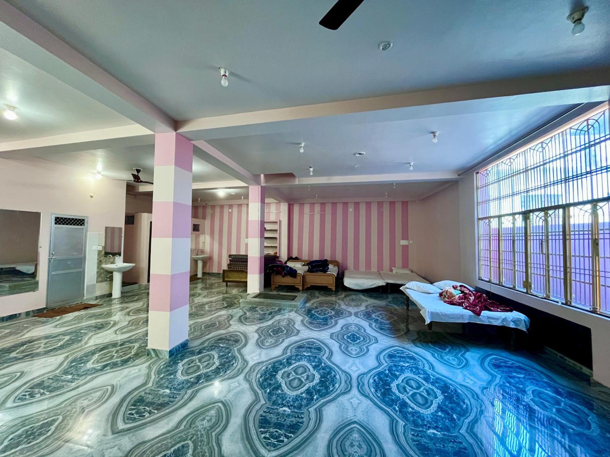 Trilok Residency - Dashashwamedh ורנאסי מראה חיצוני תמונה