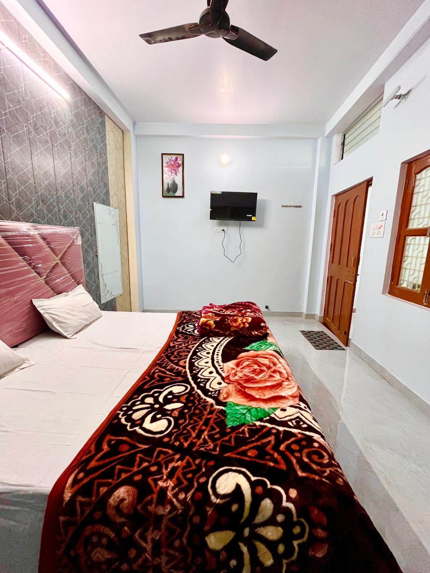 Trilok Residency - Dashashwamedh ורנאסי מראה חיצוני תמונה