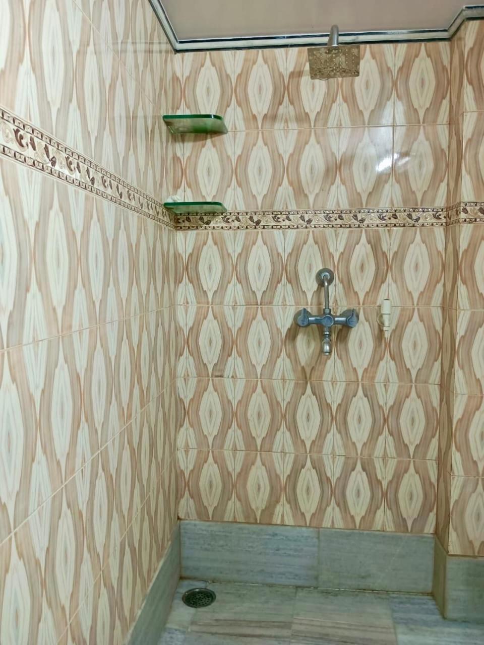 Trilok Residency - Dashashwamedh ורנאסי מראה חיצוני תמונה