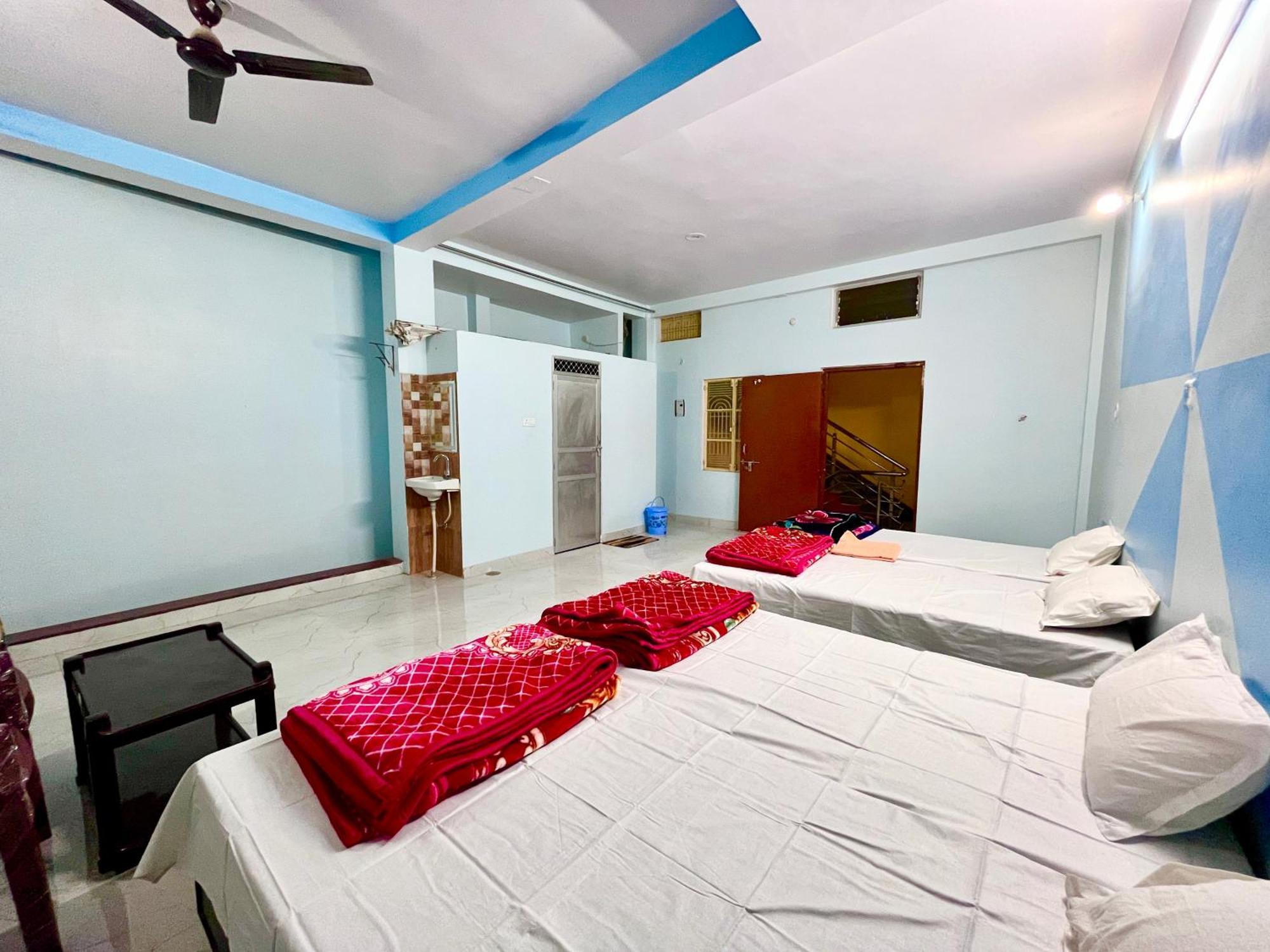 Trilok Residency - Dashashwamedh ורנאסי מראה חיצוני תמונה