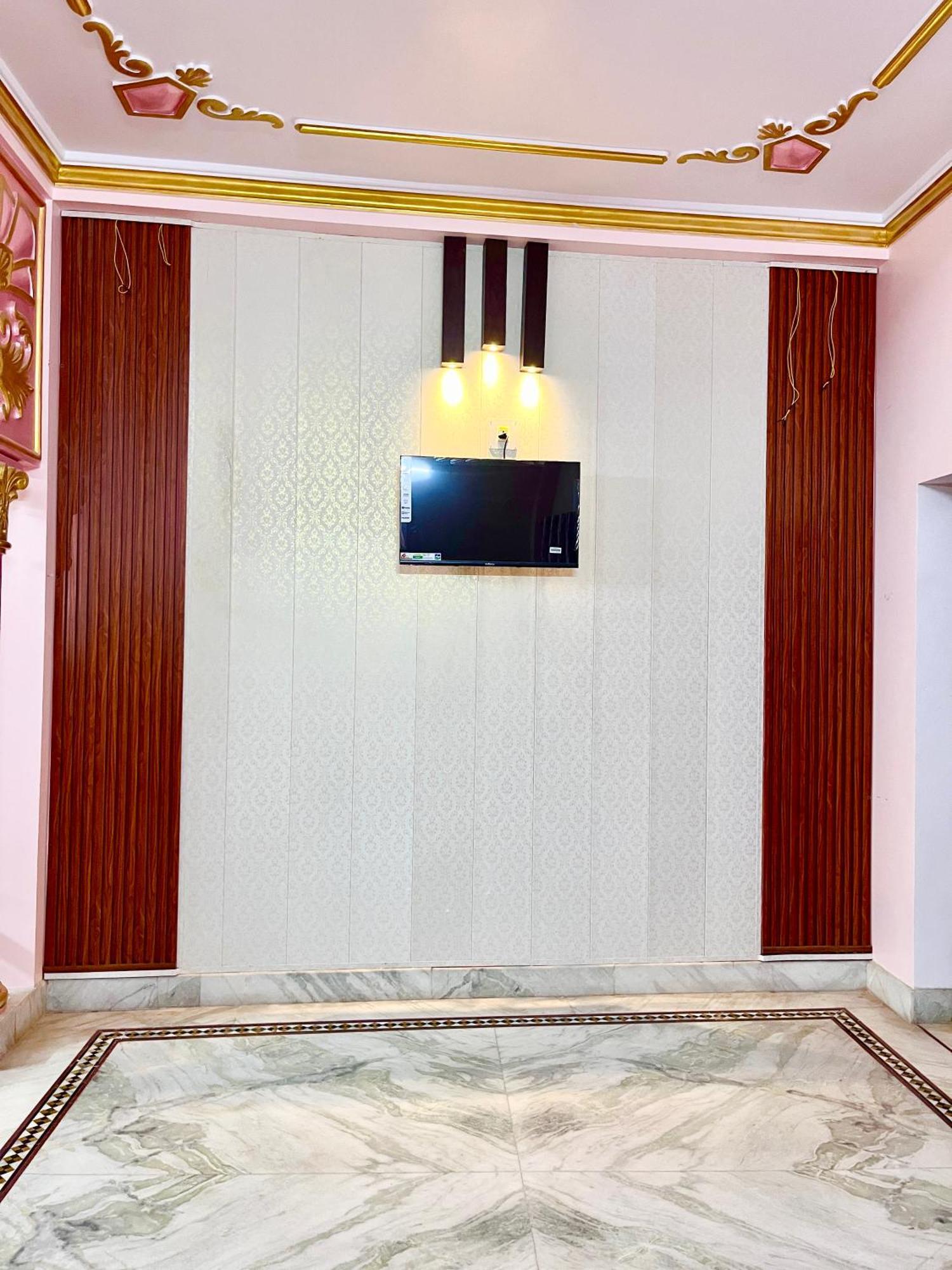 Trilok Residency - Dashashwamedh ורנאסי מראה חיצוני תמונה