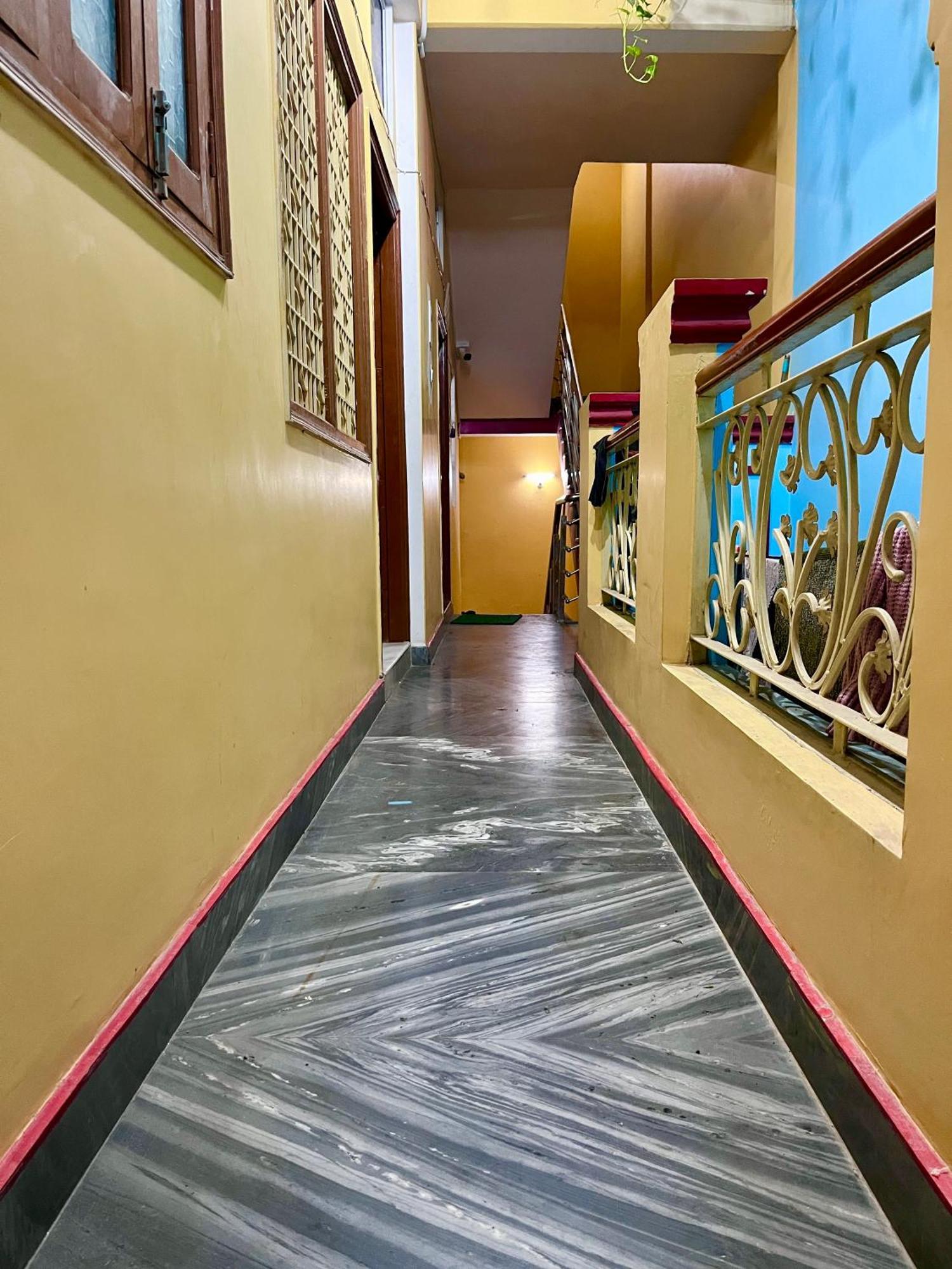 Trilok Residency - Dashashwamedh ורנאסי מראה חיצוני תמונה